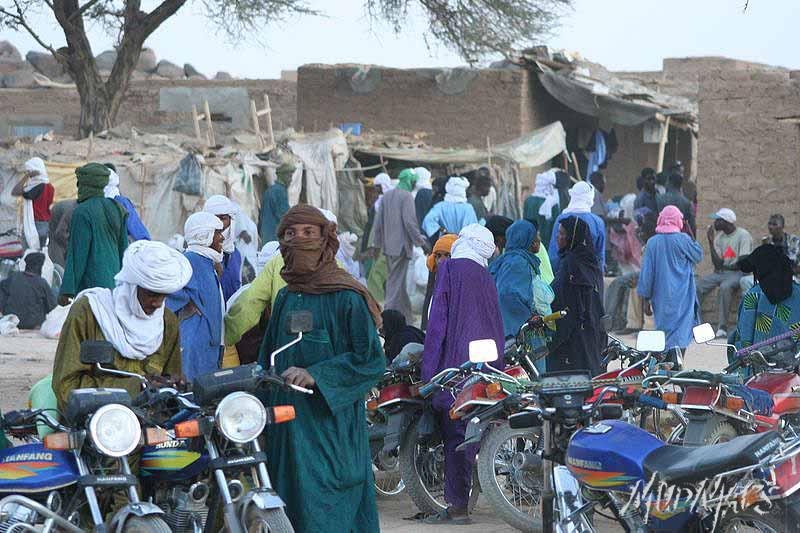 Mud Maps Africa Desert market 3351